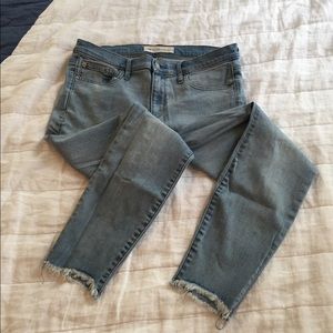 Gap 1969 Frayed Hem True Skinny Ankle Jeans 31R